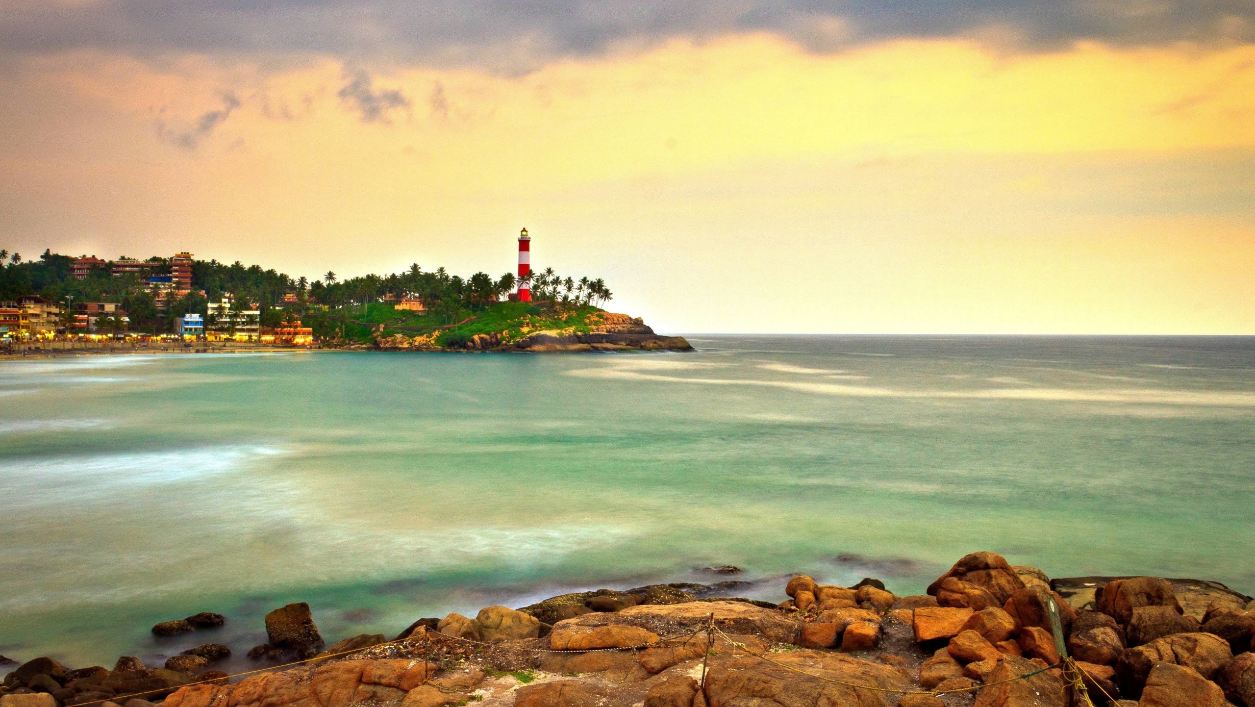 AMAZING PLACES TO VISIT IN KOVALAM, KERALA
